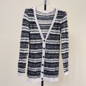 Honigman Ivory/Black V-Neck Sweater